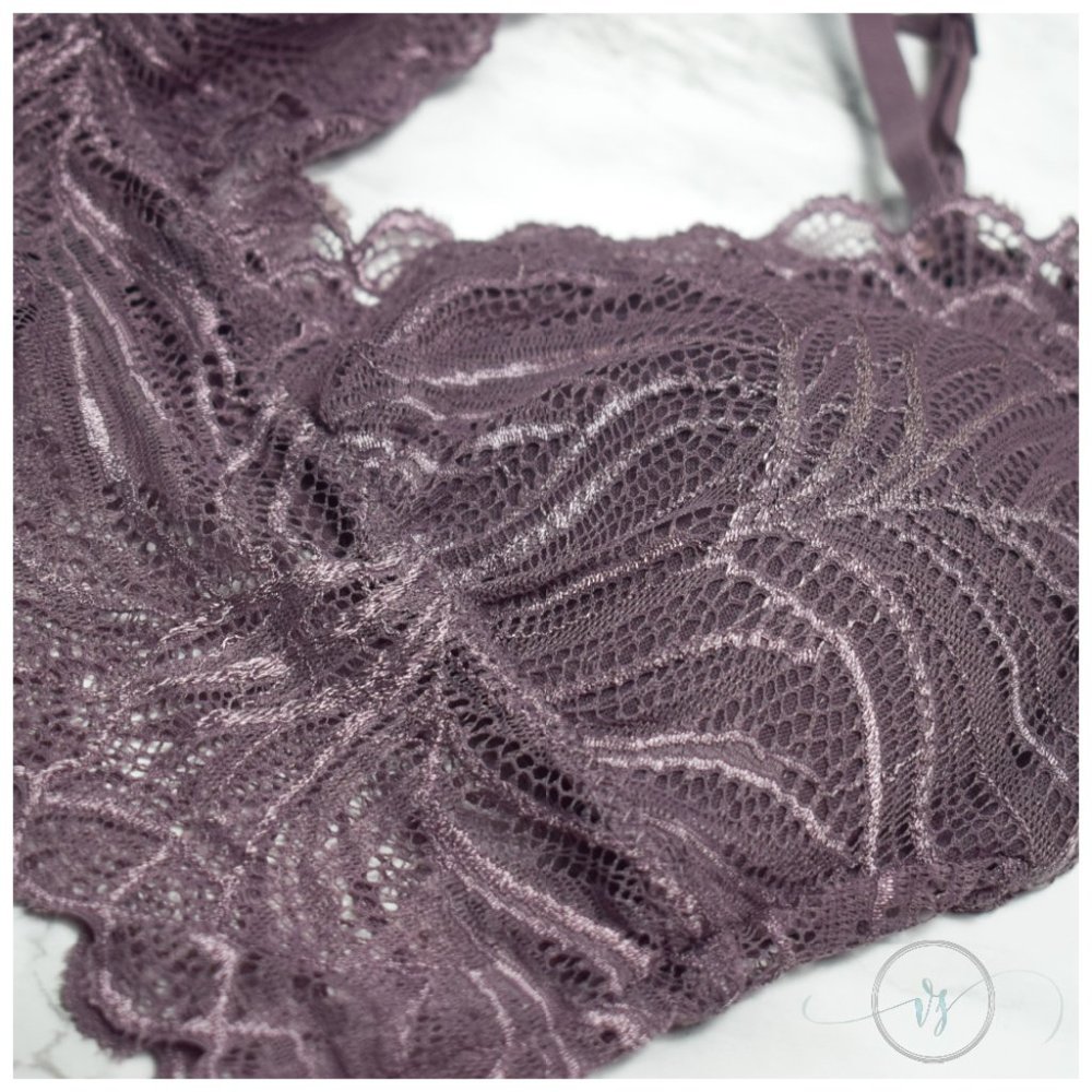 Toadstool Floral Lace Bralette - Picture 4 of 4
